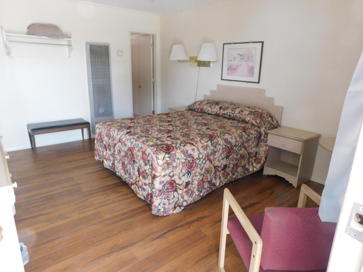 Royal Host Motel Лас-Крусес Экстерьер фото